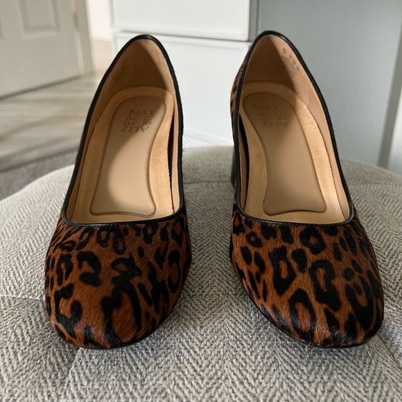 Naturalizer block heel pump - Picture 2 of 7